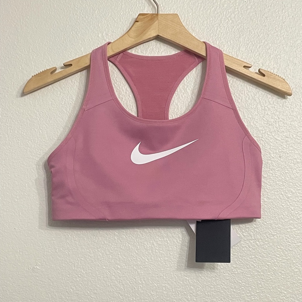 Sexy Fit Women’s Nike Victory Shape Sports Bra, NWT